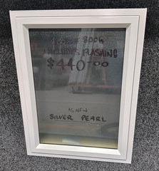 Aluminium Window 600x800 Silver Pearl (Single Glazed) Opague Glass - Used