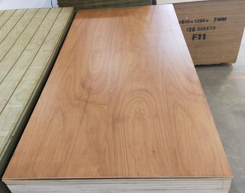 Plywood 2700x1200x9mm Untreated Redline Plus PlyBrace FSC 100% Matt UV Coated 2S Poplar Core Plywood *This product is factory coated and cannot be recoated*