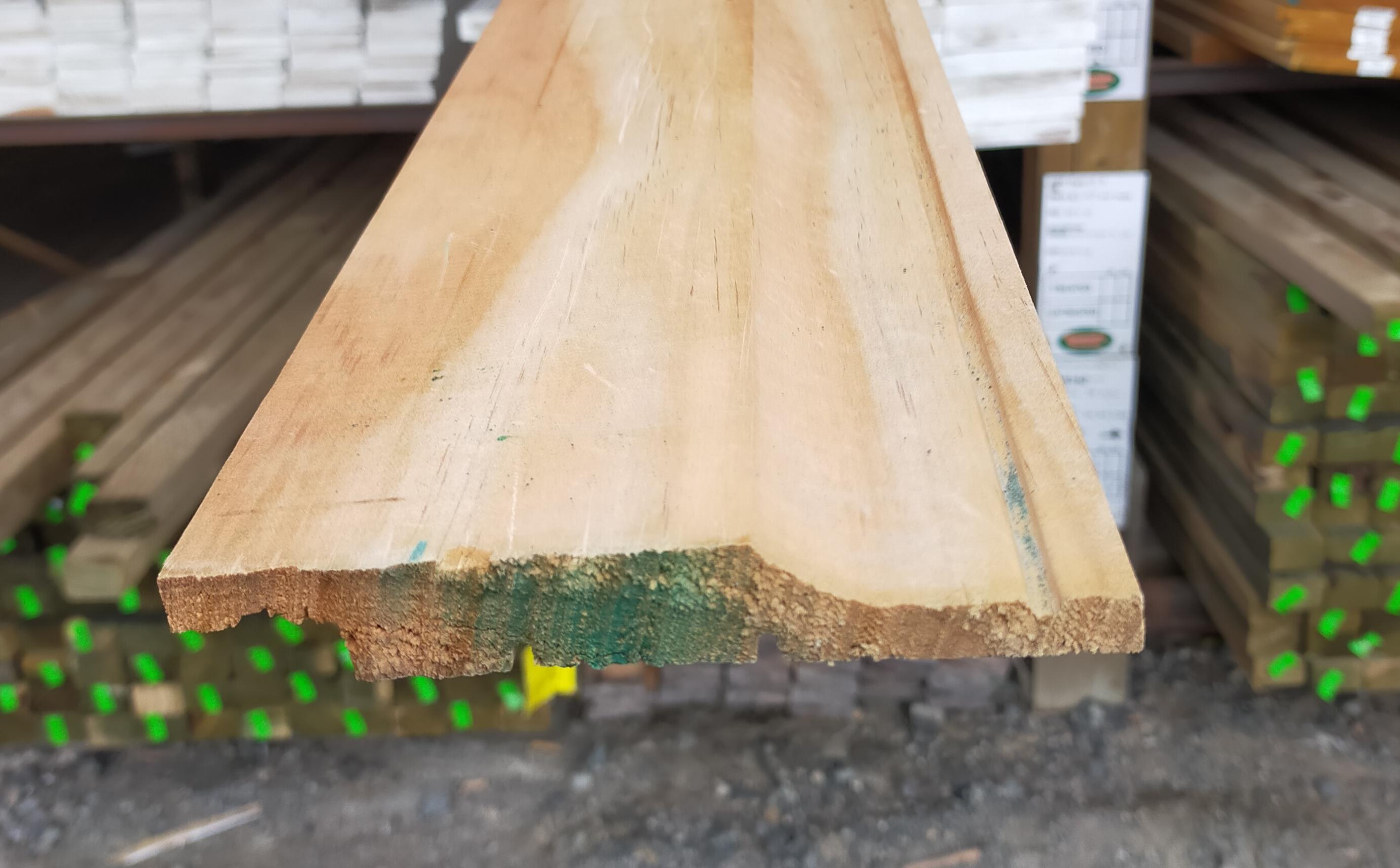 Weatherboard 150X25 (135x19) H3.1 LOSP Rusticated 50mm Scallop Clears