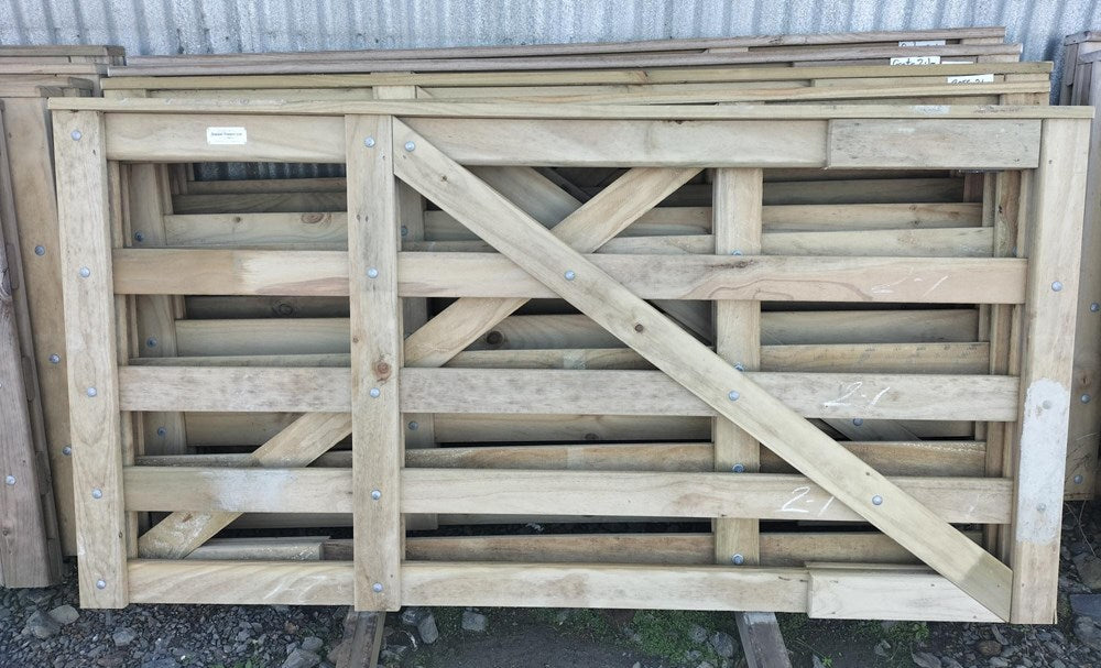 Topuni Wooden Gate S/L 2.1m H3.2