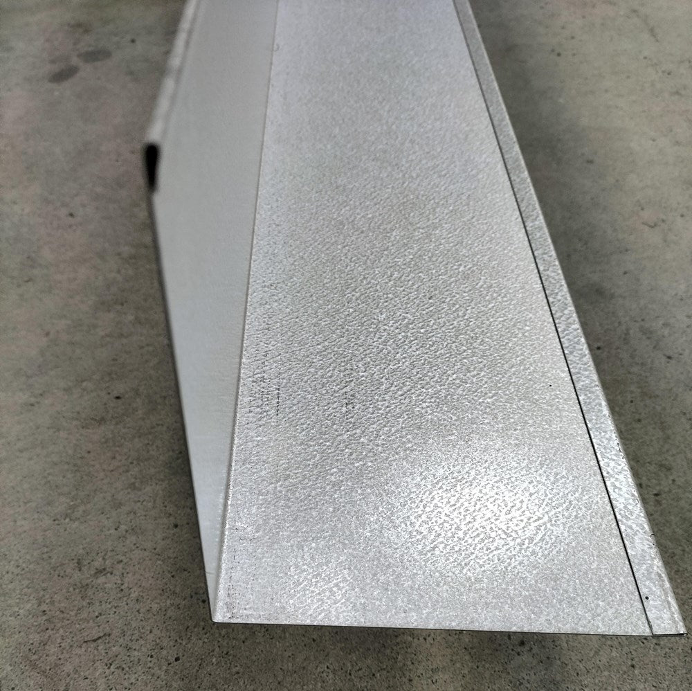 Right Angle Flashing Zinc 140x140 30m 